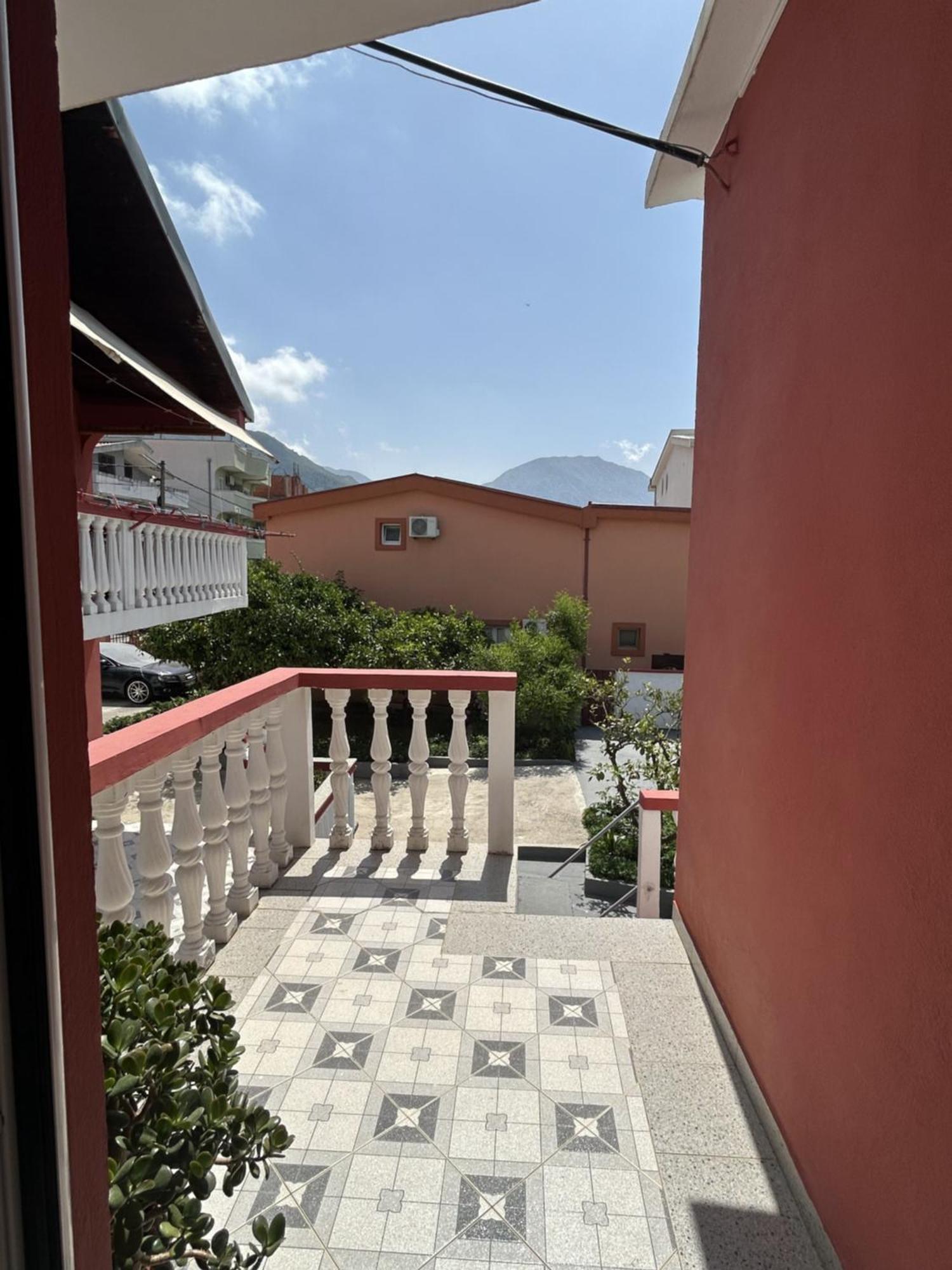 Apartments Todor Бар Екстер'єр фото