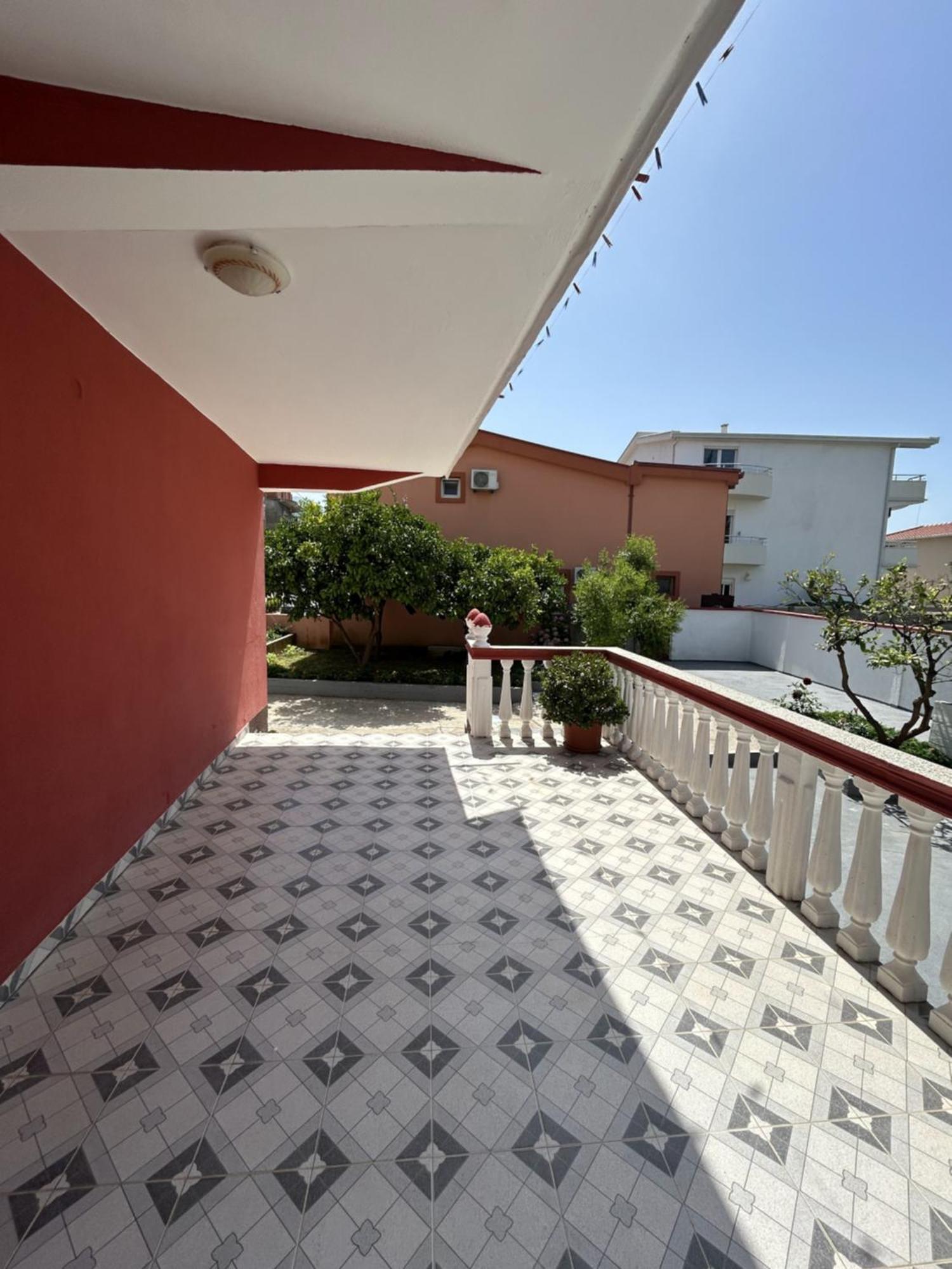 Apartments Todor Бар Екстер'єр фото