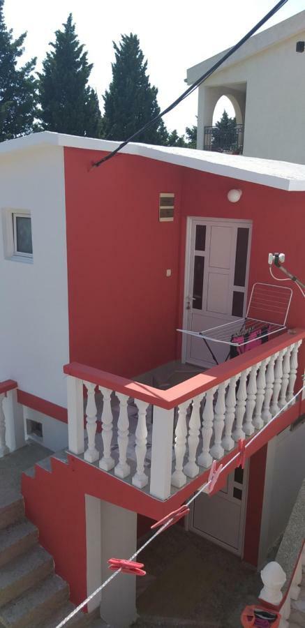 Apartments Todor Бар Екстер'єр фото